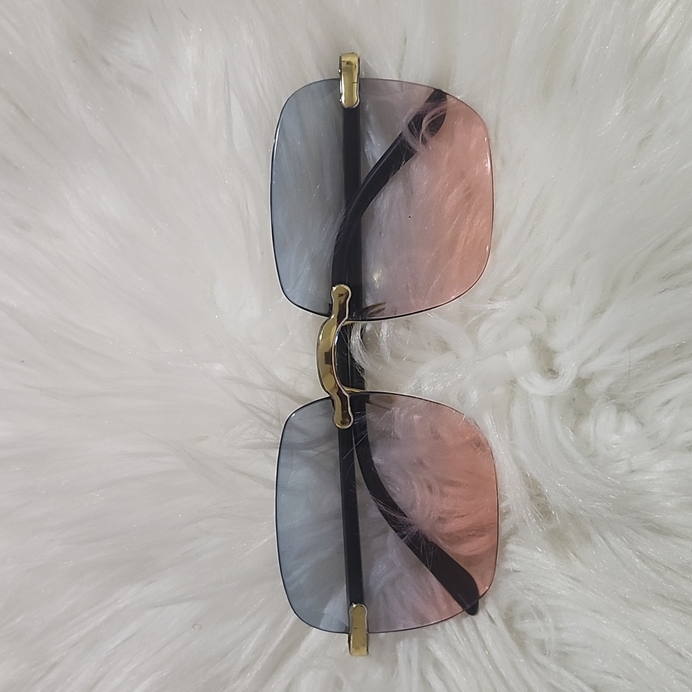 Stylish Blue and Pink Lightweight Sunglasses Womens Beach Sunshades Ombre